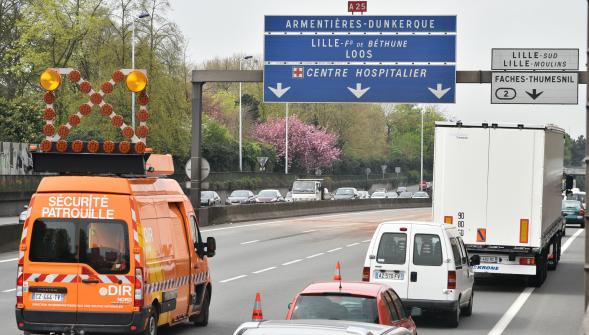 Accident sur le périphérique Sud de Lille , 32 kilomètres de bouchon