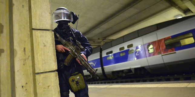 Attaque terroriste fictive à Montparnasse , la BRI le RAID et le GIGN s'exercent ensemble