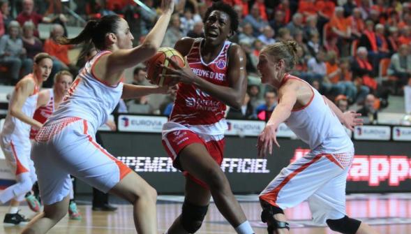 Basket-Eurocoupe , le titre pour Bourges qui prend le trophée à Villeneuve-d'Ascq