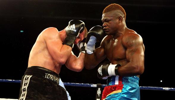 Boxe-champion du monde WBA , Youri Kalenga veut être le nouveau Jean-Marc Mormeck