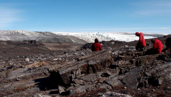 Des microbes fossiles découverts au Groenland feraient remonter la vie sur Terre à 37 milliards d'années