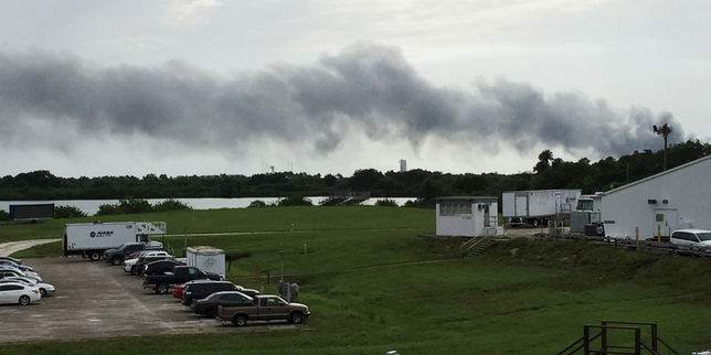 Explosions sur la rampe de lancement d'une fusée de SpaceX