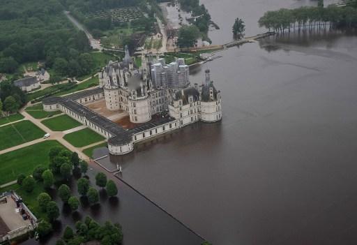 Inondations en France, le point sur la situation et 12 photos qui montrent l'impressionnant niveau de l'eau