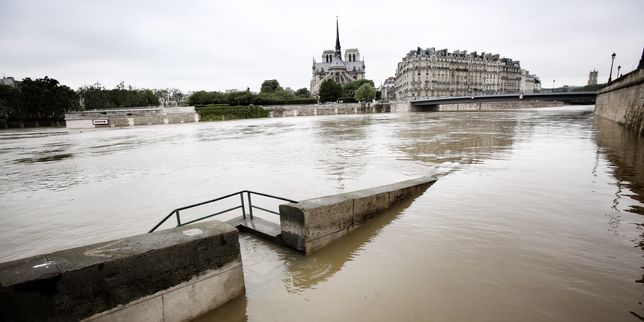 Inondations , la ligne RER C sera totalement fermée à partir de 20 heures