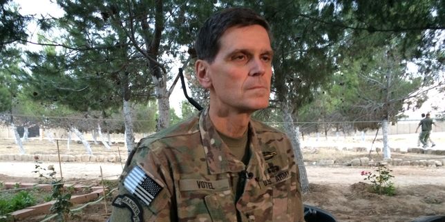 Le chef des forces américaines au Moyen-Orient s'est brièvement rendu en Syrie