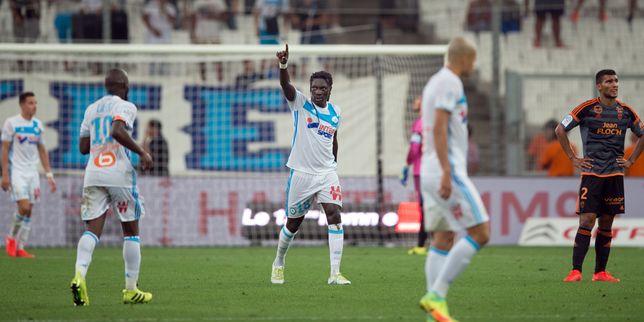 Ligue 1 , Première victoire de la saison pour Marseille 2-0 contre Lorient