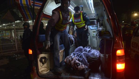 Pakistan, une explosion fait au moins 56 morts