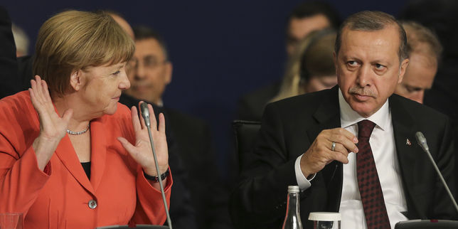 Réfugiés , Merkel plutôt ferme face à Erdogan
