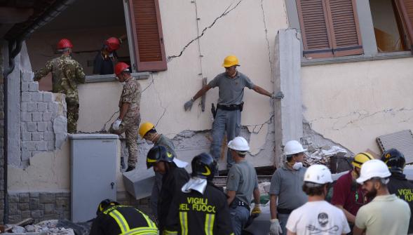 Séisme en Italie , un bilan de 250 morts qui pose des questions