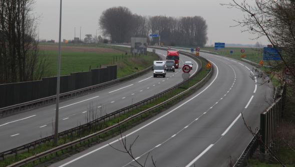 Taxe poids-lourds en Belgique , l'A 27 coupée vers la Belgique mais plus de véhicules prisonniers ce mardi