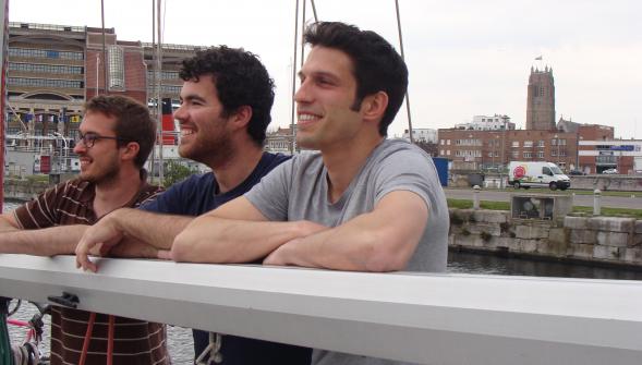 Trois amis se lancent de Dunkerque dans un tour du monde à la voile