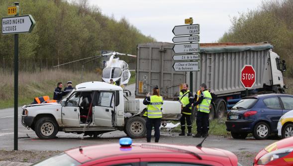 Un mort et trois blessés graves dans un accident de la circulation à Rety dans le Boulonnais