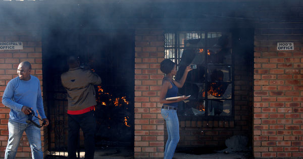 Violentes manifestations en Afrique du Sud contre le redécoupage électoral de municipalités