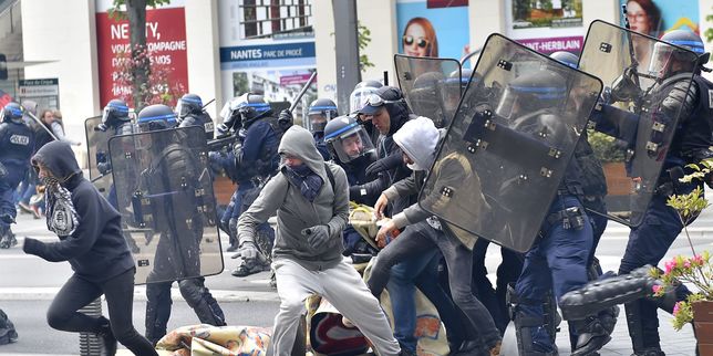 En direct , manifestations tendues contre le projet de loi travail