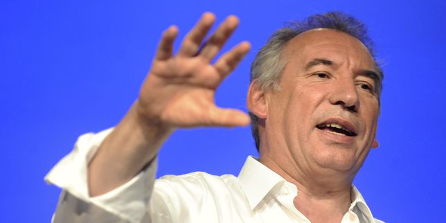 Exhibition sexuelle présumée , Bayrou a demandé au vice-président du Modem de démissionner