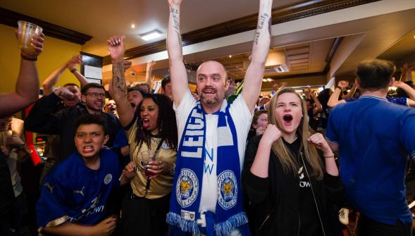 Foot  Angleterre , Leicester champion c'est fait et c'est historique !