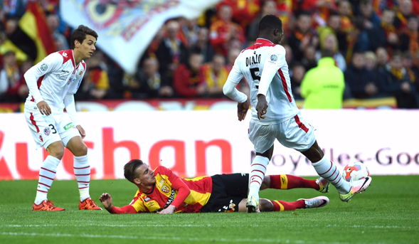 Foot-Ligue 2 , Lens s'échappe contre Ajaccio (2-0)