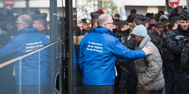 La multiplication des camps de migrants devenus des outils de lutte pour la médiatisation